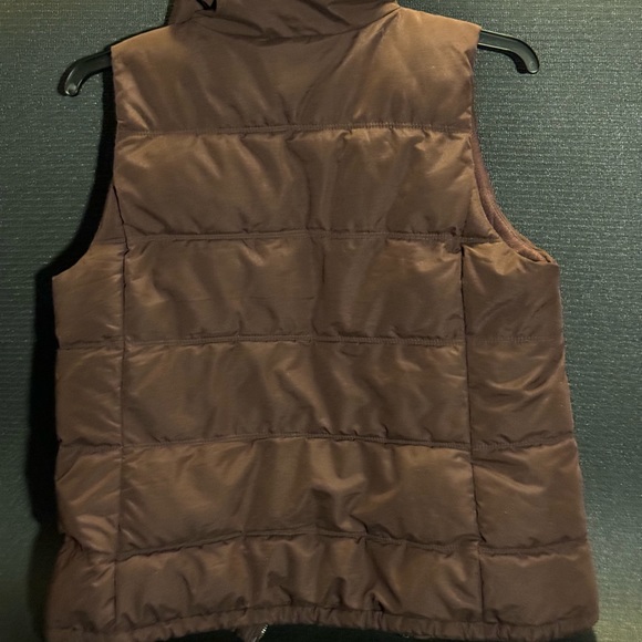 Old Navy puffer vest - Picture 4 of 4